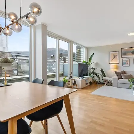 Dinbnb L Elevator - 18spm Balcony - 2 Min To Train Apartment Bergen