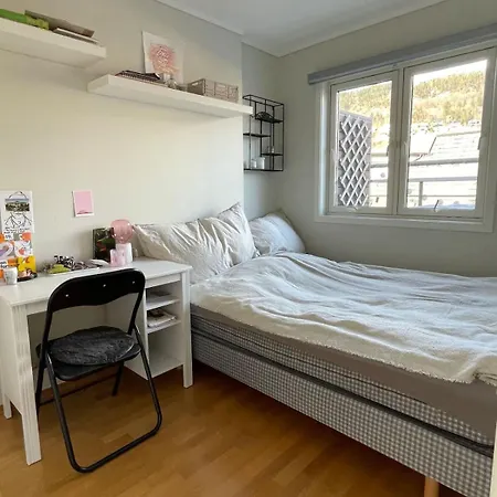 Apartment Dinbnb L Elevator - 18spm Balcony - 2 Min To Train *
